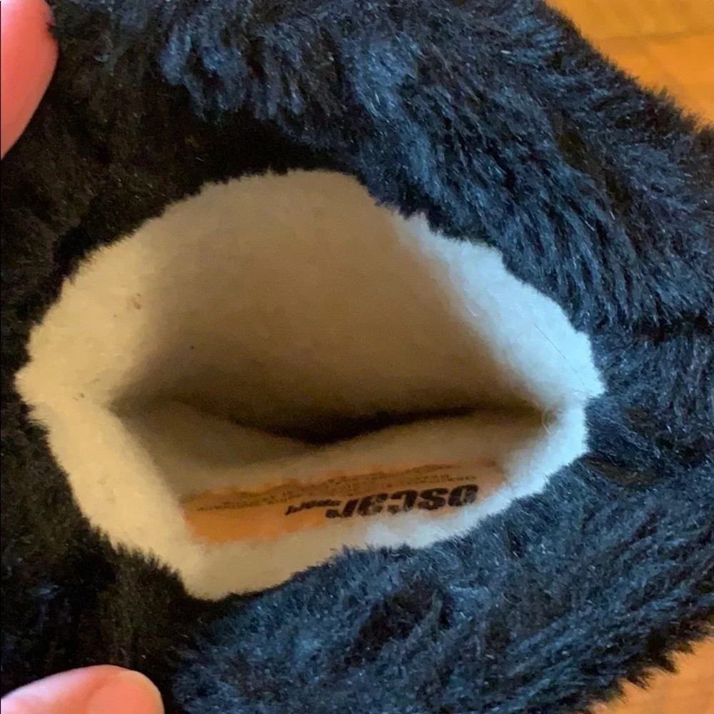 Oscar Sport black fur winter / snow boots with wedge heel Size 6